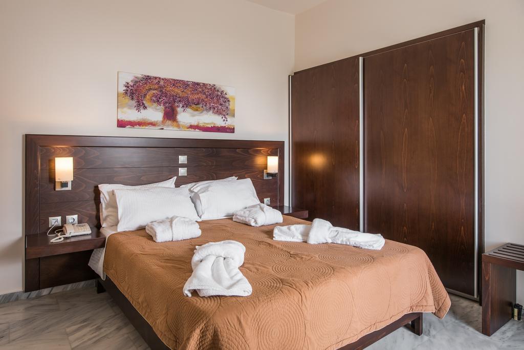 Rania Hotel Apartments Platanias  Exterior photo